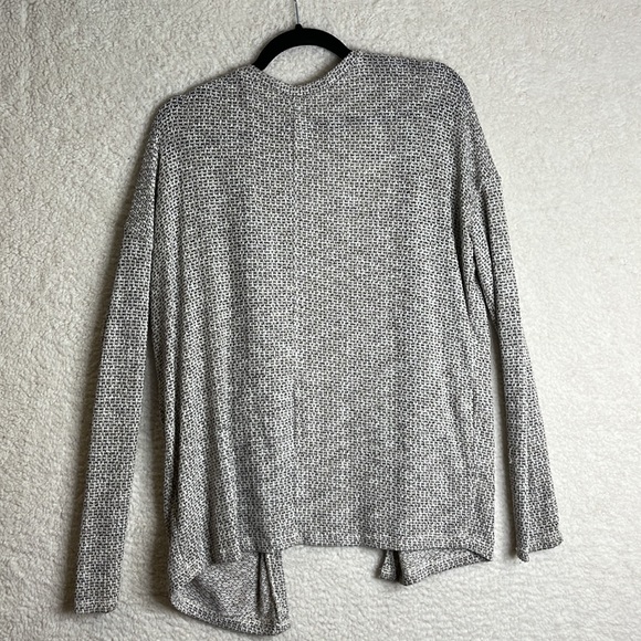 America Eagle Outfitters Womens Cardigan Tan Cream Stretch Long Sleeves Size M - Picture 8 of 9